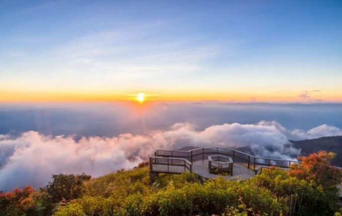 Chiang Mai: Doi Inthanon Park With Kew Mae Pan Hike Day Trip - Wachirathan Waterfall