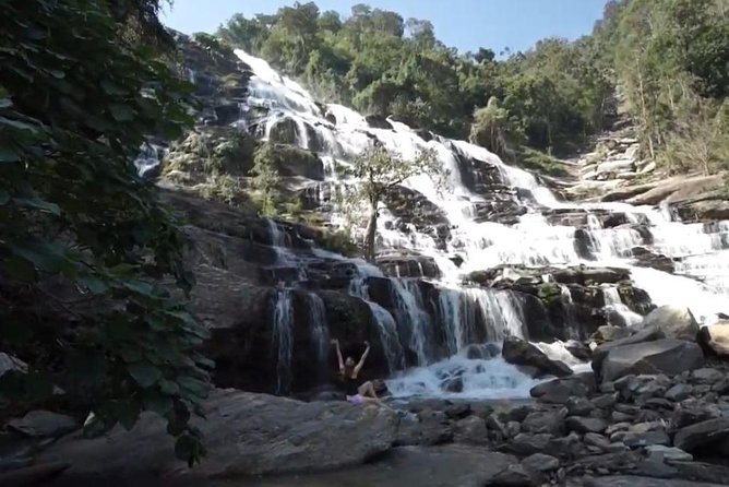 CHIANG MAI: Doi Inthanon-Trekking Pha Dok Seaw-Waterfall-Lunch - Highlights of the Tour
