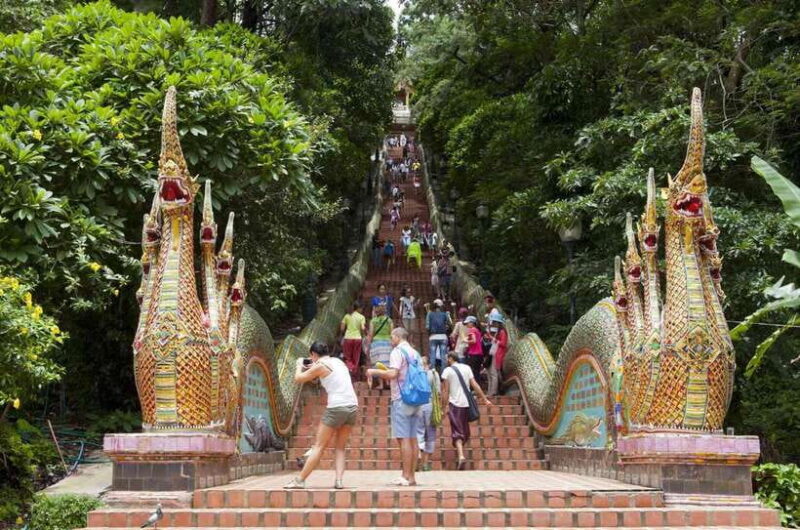 Chiang Mai: Doi Suthep Temple and Old City Walking Tour - Wat Phra That Doi Suthep
