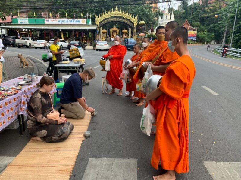 Chiang Mai: Doi Suthep, Wat Umong, and Pha Lat Sunrise Tour - What to Bring and Dress Code