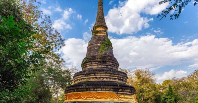 Chiang Mai: Doi Suthep, Wat Umong, and Pha Lat Sunrise Tour - Exploring Wat Umongs Underground Tunnels