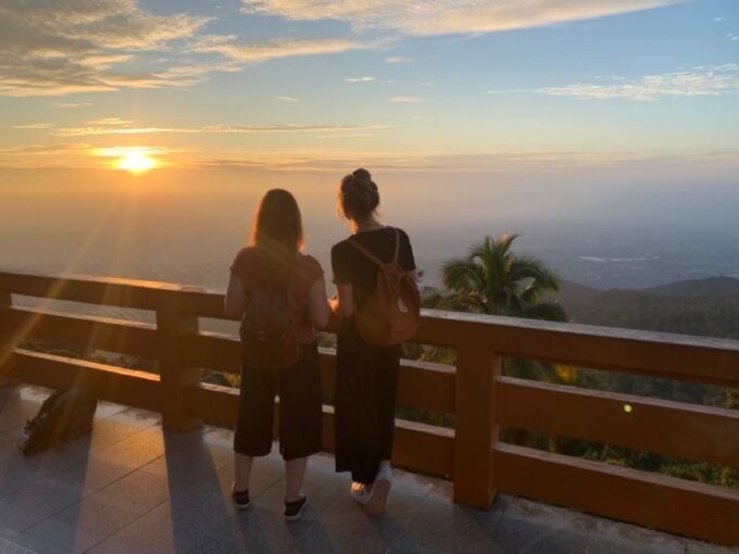 Chiang Mai: Doi Suthep, Wat Umong, and Pha Lat Sunrise Tour - The Hidden Gem of Wat Pha Lat