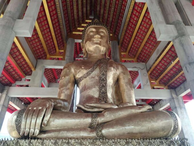Chiang Mai: Elephants, Sticky Waterfalls, Market and Temple - Exploring the Sticky Waterfalls