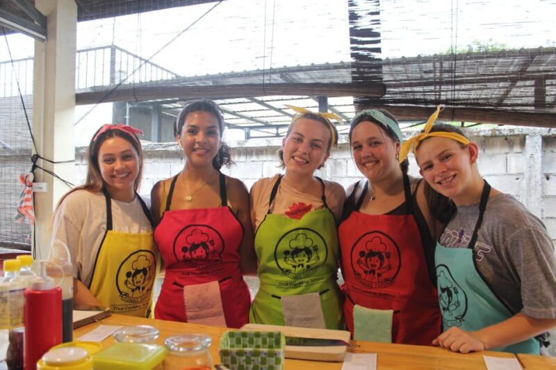 Chiang Mai: Half Day Cooking Class With Local Market Tour - Cooking Guidance