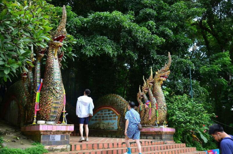 Chiang Mai: Hike on Monk's Trail and Doi Suthep Private Tour - Hiking the Monks Trail