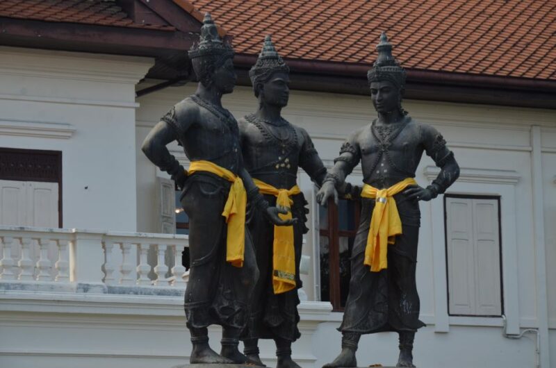 Chiang Mai: Historical and Cultural Highlights Walking Tour - Important Information