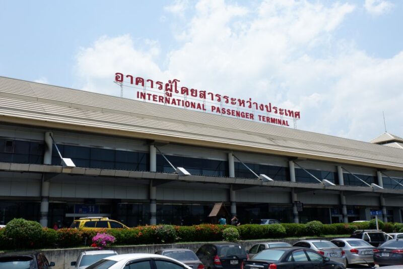 Chiang Mai International Airport: Private Hotel Transfer - Vehicle and Amenities
