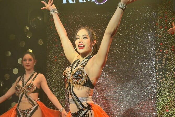 Chiang Mai: Ladyboy Cabaret Stories, Dinner and Sparkle - Key Points