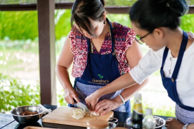 Chiang Mai: Local Northern Thai Cooking Class at Grandmas - Frequently Asked Questions