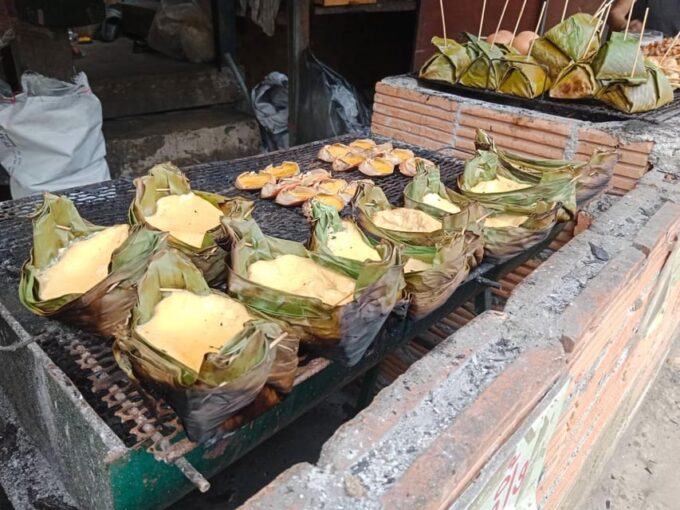 Chiang Mai: Mae Kampong Village, Hot Springs & Bor Sang Tour - Pricing and Booking