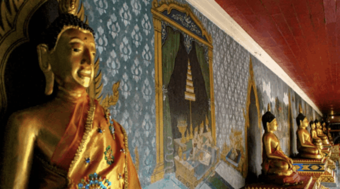 Chiang Mai: Main Temples Tour With Portuguese Speaking Guide - Bo Sang Umbrella Village