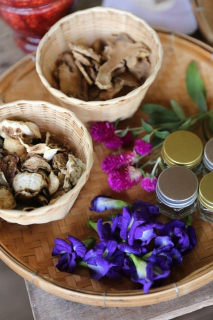 Chiang Mai: Making Herbal Ball And Inhaler - Key Points
