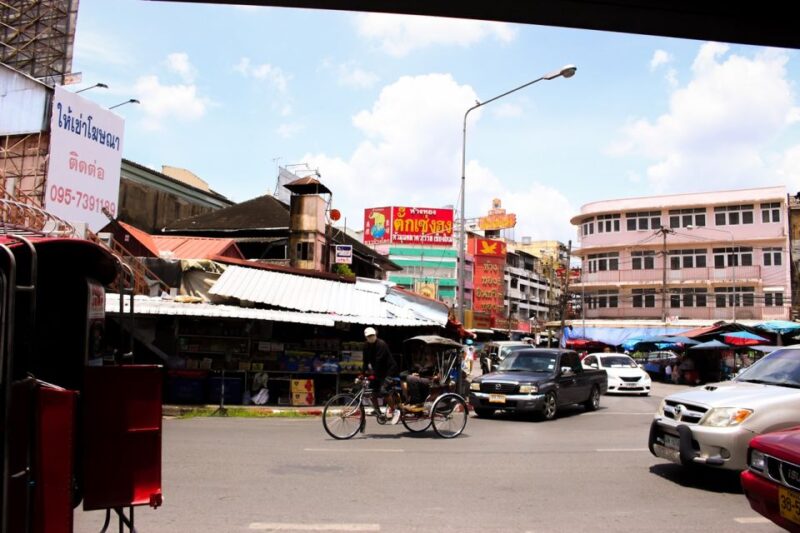 Chiang Mai: Market and Trishaw Ride Tour With Local Lunch - Itinerary Details