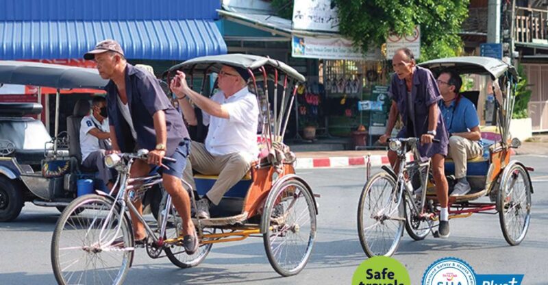 Chiang Mai: Market and Trishaw Ride Tour With Local Lunch - Dessert Shop