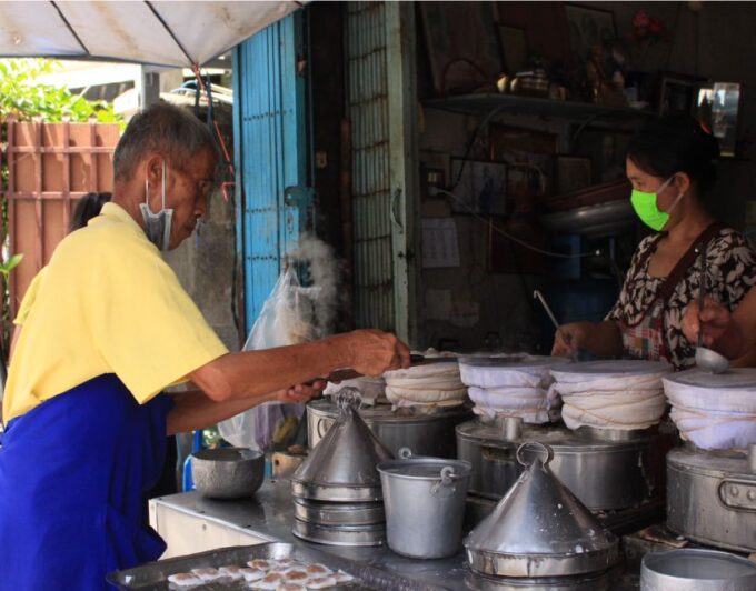 Chiang Mai: Market and Trishaw Ride Tour With Local Lunch - Frequently Asked Questions