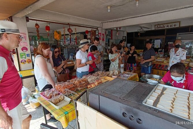 Chiang Mai Michelin Food Walking Tour With Professional Tour Guide - Featured Experiences and Highlights
