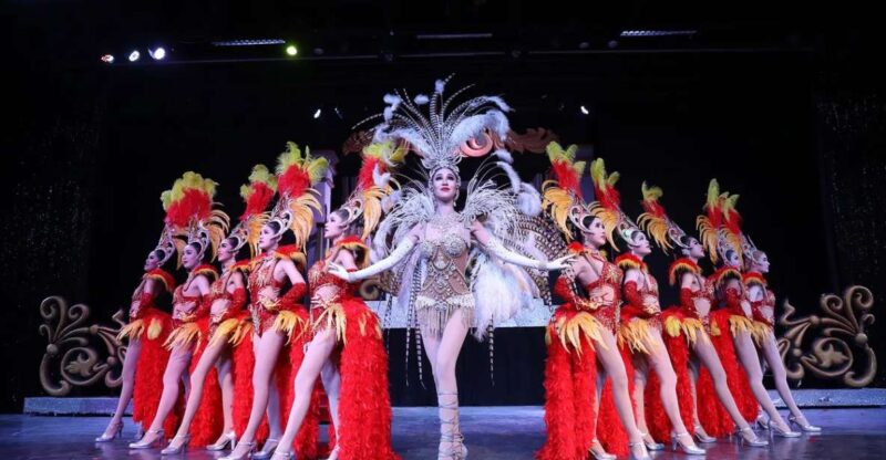 Chiang Mai: Miracle Cabaret Show - Alluring Stage Design