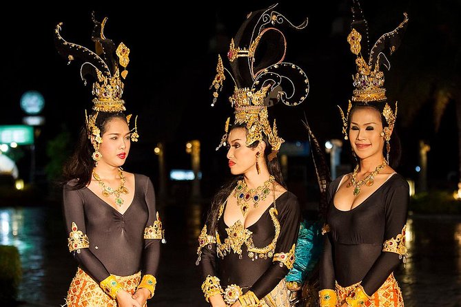 Chiang Mai Night Safari Including Round-Trip Transfer - Group Size and Duration