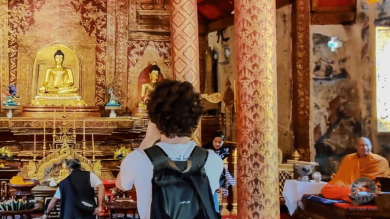 Chiang Mai Old City Temples & Meet Local Monk Small Group - Visiting Wat Phra Singh