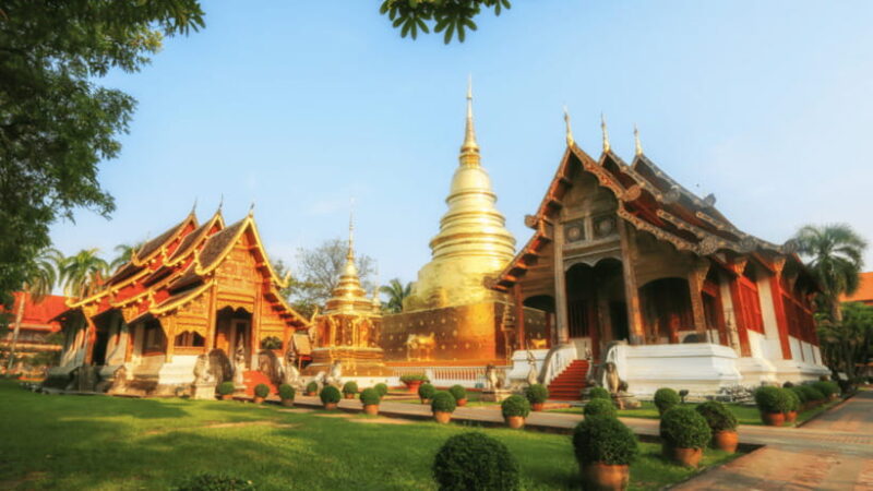 Chiang Mai Old City Temples & Meet Local Monk Small Group - Exploring Wat Chedi Luang