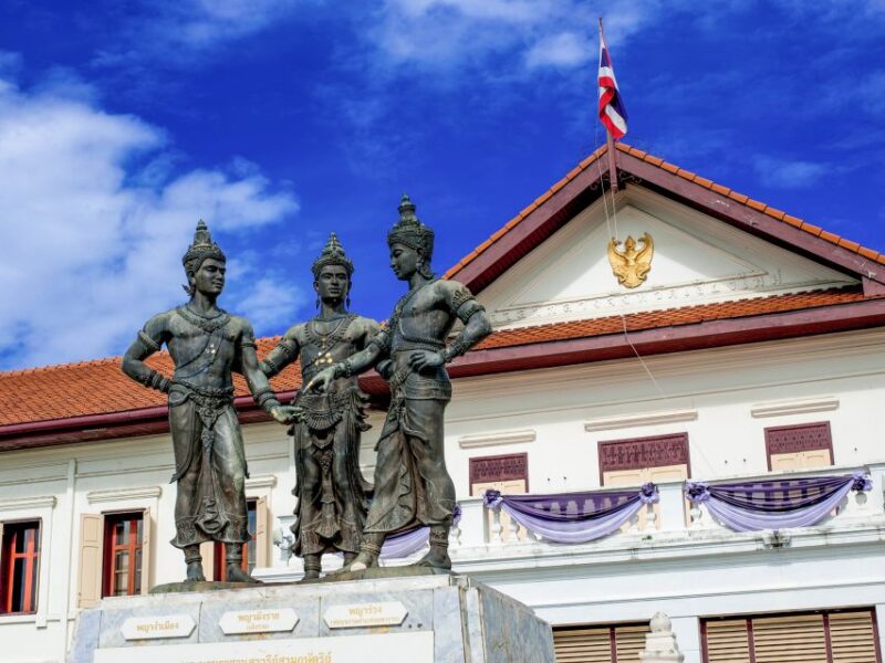 Chiang Mai: Private Tuk Tuk Tour of City Temples With Pickup - Tour Experience