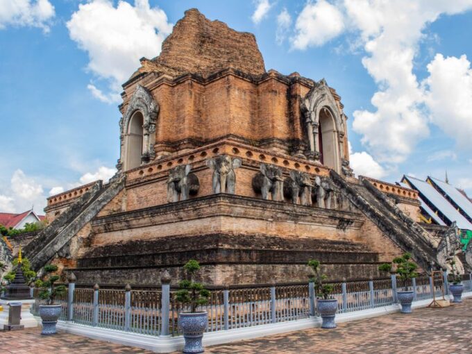 Chiang Mai: Private Tuk Tuk Tour of City Temples With Pickup - Environmental Commitment