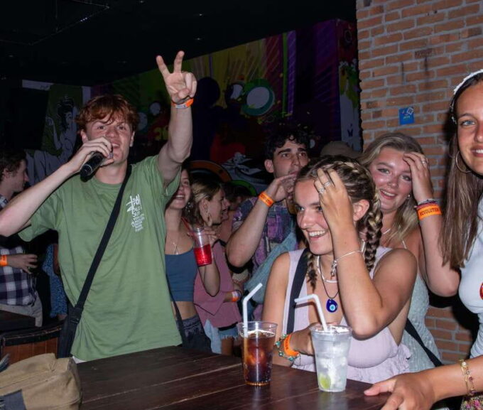 Chiang Mai Pub Crawl: The Best Nightlife in Town! - Frequently Asked Questions
