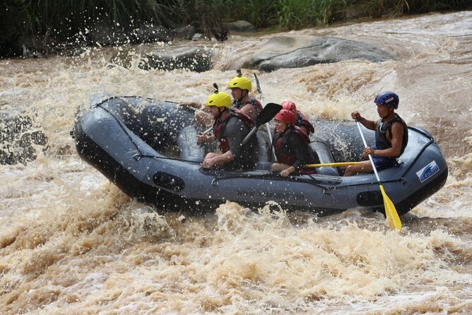 Chiang Mai Rafting in Mae Taeng River With Thai Buffet - Preparing for the Rafting Adventure