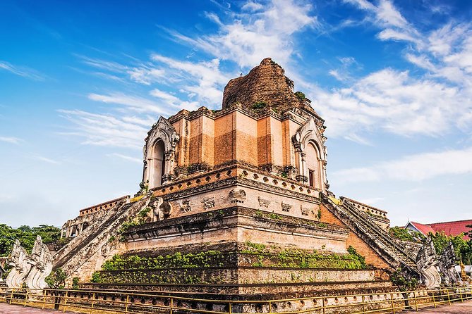 Chiang Mai RED TUK TUK City Tour: Famous View Point, Attractions & Doi Suthep - Cancellation and Accessibility