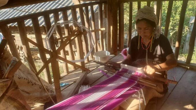 Chiang Mai : Sgaw Karen Hill Tribe Village Tour - Seasonal Activities