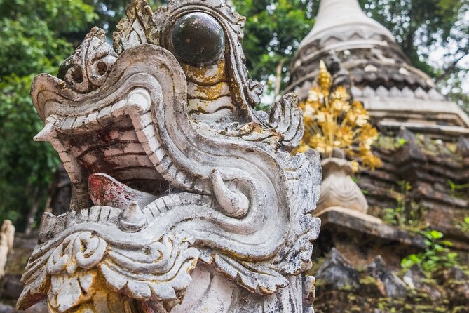 Chiang Mai Shared City Tour With Famous Temples - Exceptional Tour Guide Amy