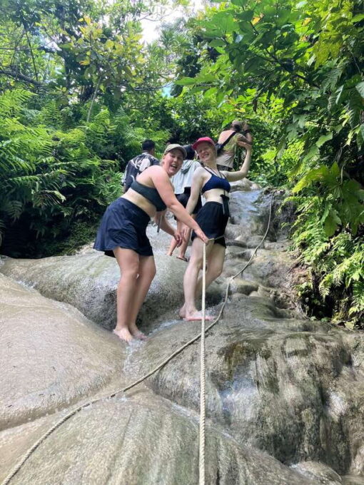 Chiang Mai: Sticky Waterfall Scenic Loop Unseen Lake &Temple - Frequently Asked Questions