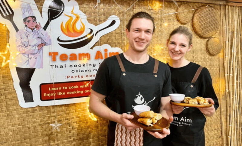 Chiang Mai : Super Fun Thai Cooking Class - Instructor and Experience