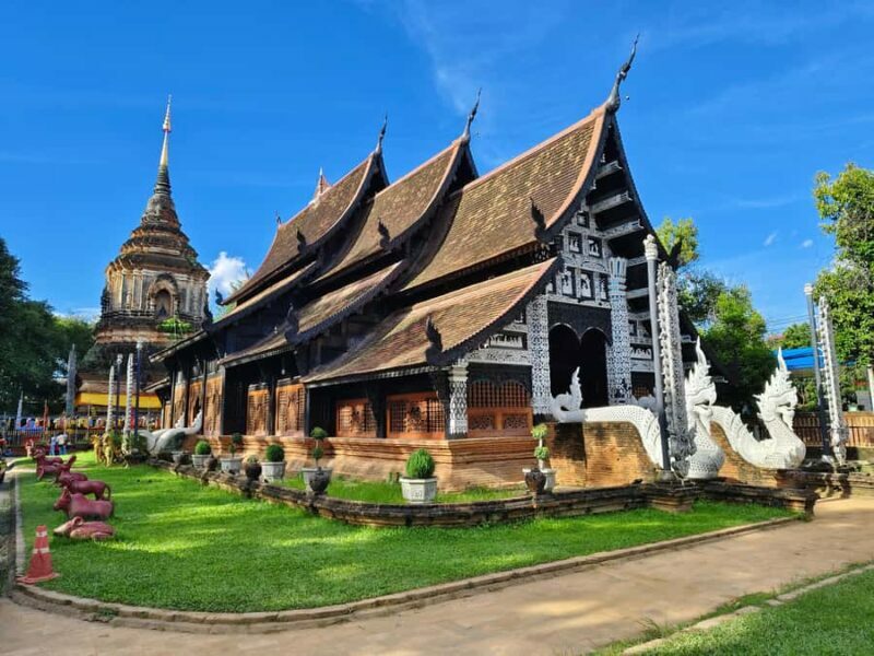 Chiang Mai: Temple Walking Tour with Ex-Monk & Meditation - Wat Chiang Yuen: The Burmese Influence
