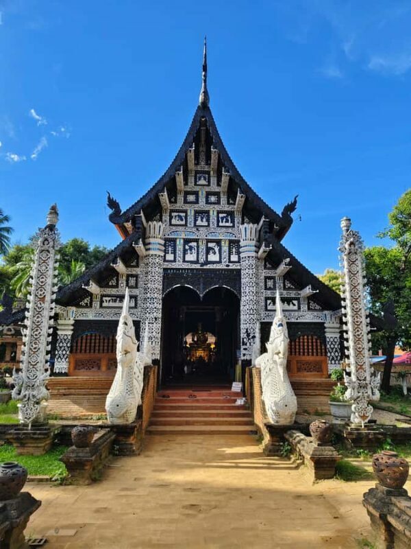 Chiang Mai: Temple Walking Tour with Ex-Monk & Meditation - Sustainability and Responsible Travel