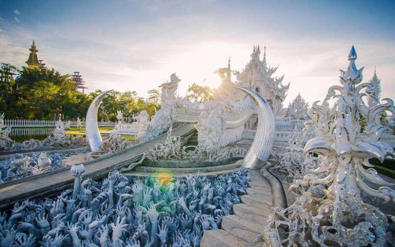 Chiang Mai: White, Blue & Big Buddha Temples in Chiang Rai - Admiring the Big Buddha Temple (Wat Huay Pla Kang)