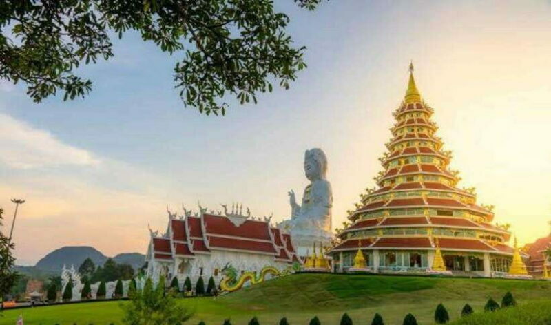 Chiang Rai: Excursion White, Blue,Red Temples & Lalitta Café - A Complete Guide to the Chiang Rai Temples & Lalitta Café Tour
