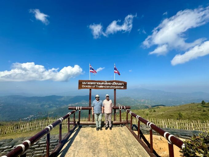 Chiang Rai: Explore Mountains & Border Routes - Private Tour - Expert Tour Guide
