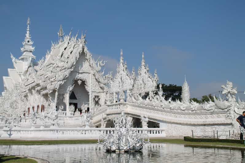 Chiang Rai: Main Temples With Portuguese Speaking Guide - Key Points
