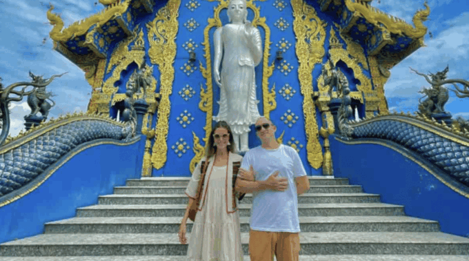 Chiang Rai: Main Temples With Portuguese Speaking Guide - Panoramic Views From Red Temple