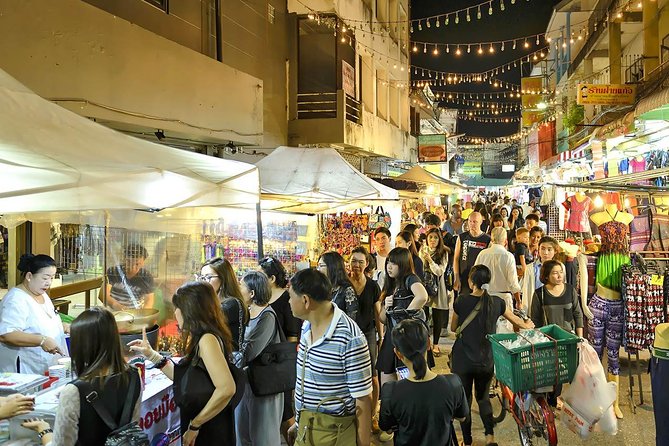 Chiang Rai Night Tour by TUK TUK - Savoring Complimentary Food Tastings