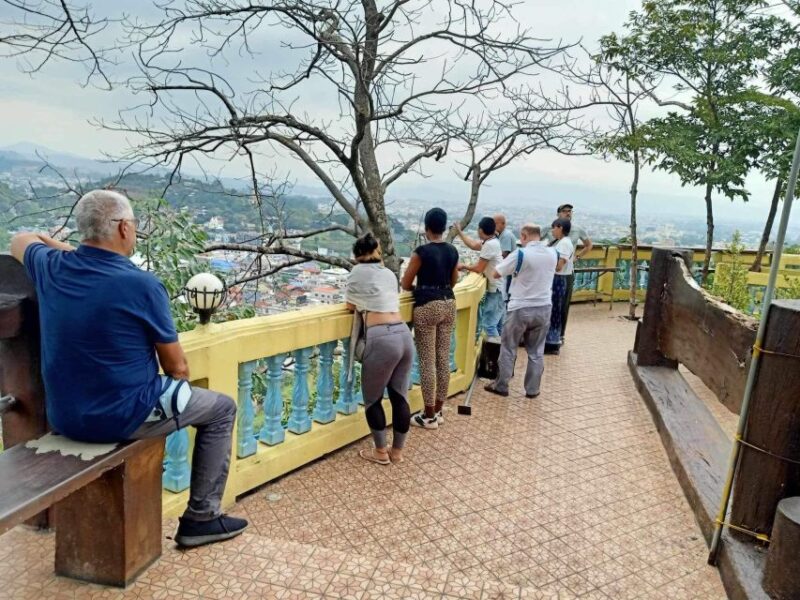 Chiang Rai: Popular Sightseeing Tour 7 Places , Buffet Lunch - Wat Rong Suea Ten (Blue Temple)