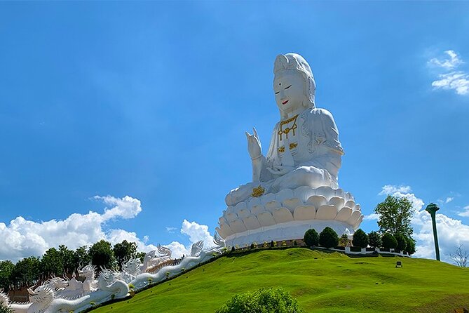 Chiang Rai Temples Private Tour From Chiang Mai - All Inclusive - Wat Phra That Doi Khao Kwai