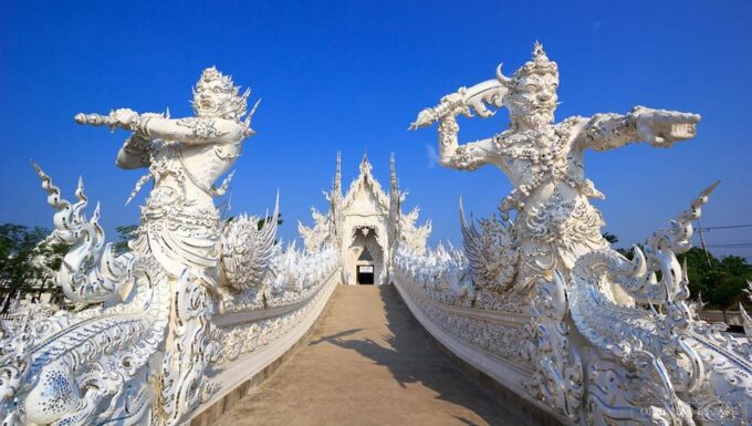 Chiang Rai Temples Tour:White & Blue & Red Temples - Discovering Wat Rong Suea Ten (Blue Temple)