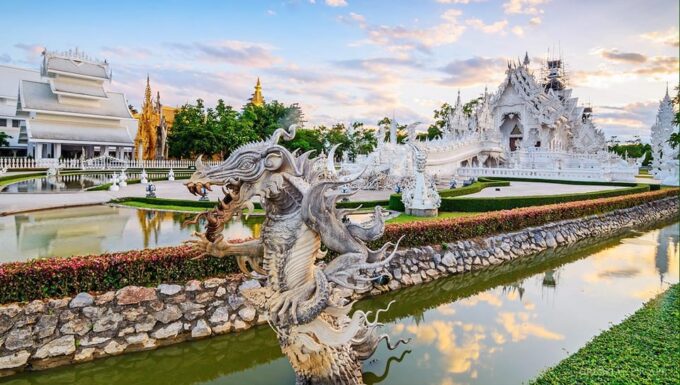 Chiang Rai Temples Tour:White & Blue & Red Temples - Visiting Huay Pla Kang Temple (Red Temple)