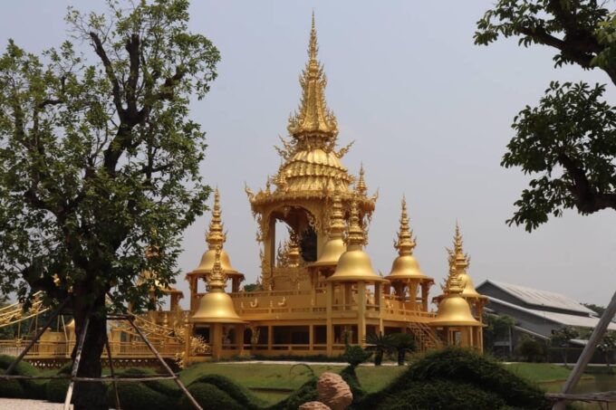 Chiang Rai White and Blue Temple, Black Museum, Lalitta Cafe - Frequently Asked Questions