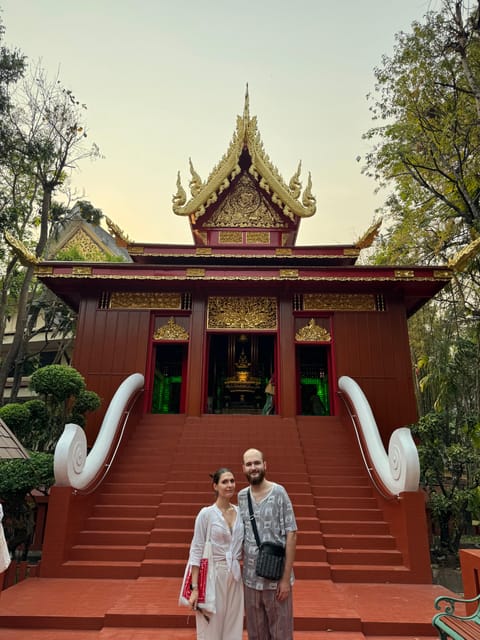 Chiang Rai : White & Blue Temples and Emerald Bhudda Story. - Inclusions and Exclusions for the Tour