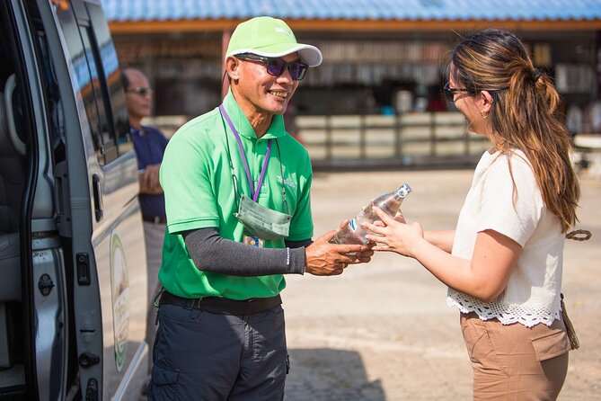 Chiang Rai White Temple, Blue Temple and More From Chiang Mai - Recommended Travelers