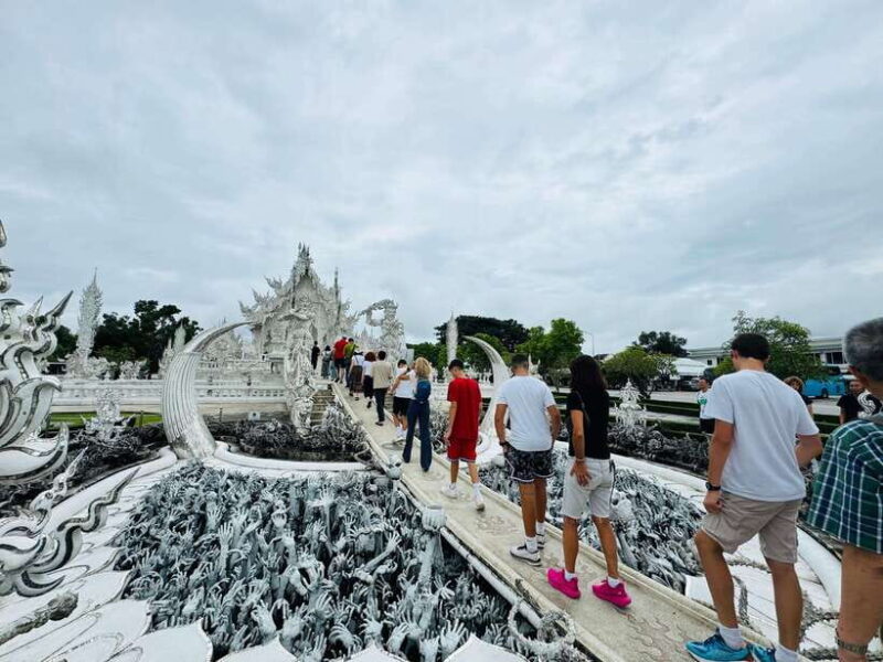 Chiang Rai: Wonderful Temples & 7 Major Sites | Buffet Lunch - Inclusions and Exclusions