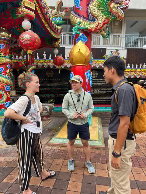 Chiangmai: Historical and Cultural Exploration Bike Tour - Visiting Chiang Mais Famous Sites